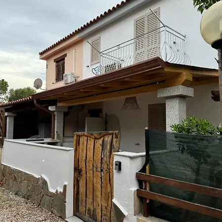 La Casetta Bianca In Centro Prázdninový dům *